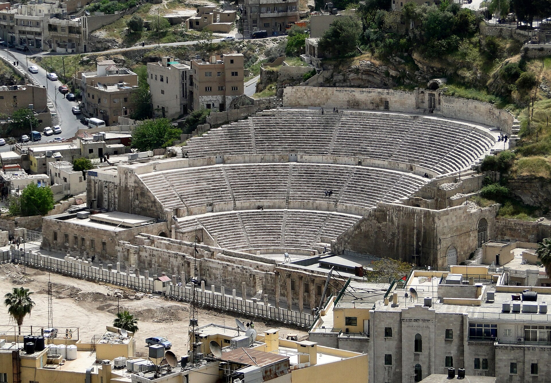 Roman Theatre & downtown
